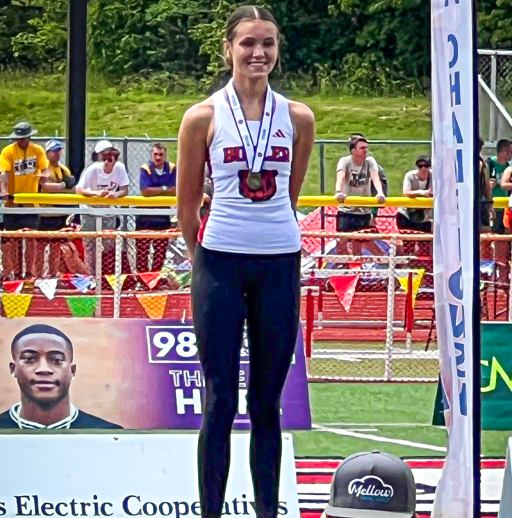Tandee Hiser Vaults to State Championship&nbsp;Title