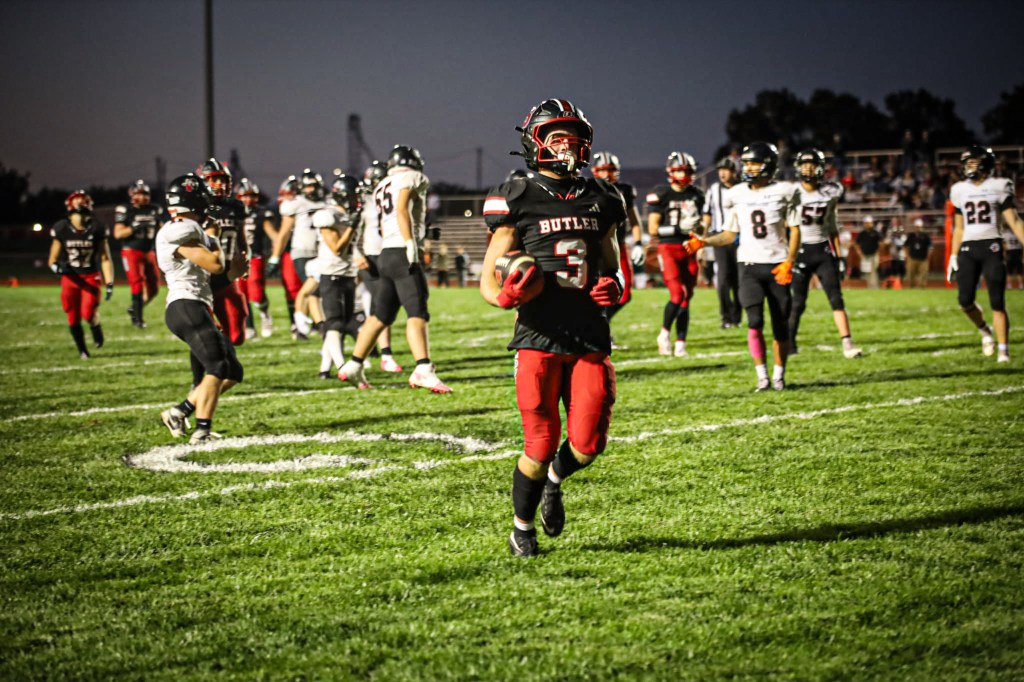 Bears Make a Statement on Homecoming&nbsp;Night